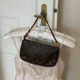 Louis Vuitton pochette